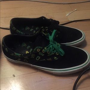 Vans pro X shake junt collab size 13